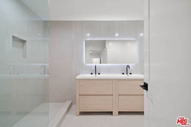 Building Photo - 1201 Ohio Ave