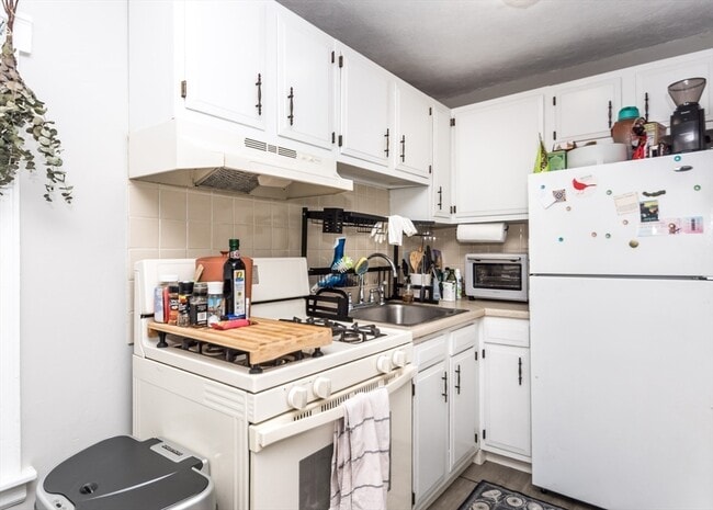 Building Photo - 57 Prospect St