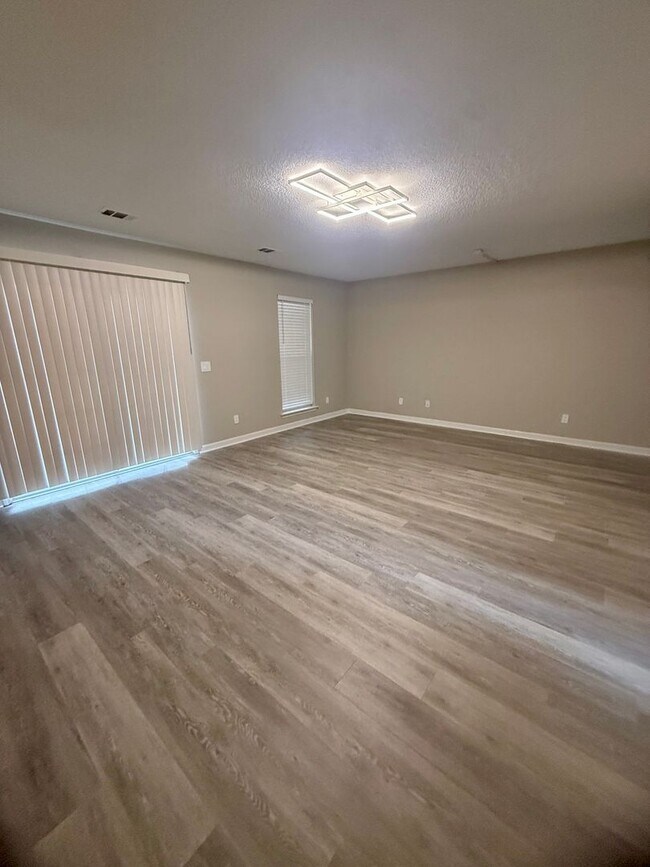 Building Photo - Copper Village Pooler