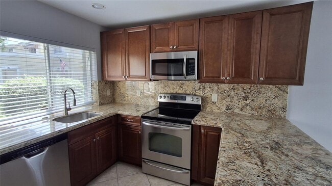 Building Photo - 671 Deer Creek Corona Way