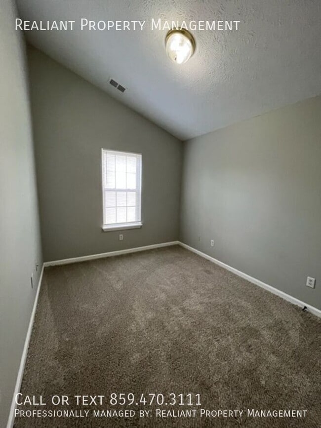 Building Photo - 3849 Sugar Creek Dr
