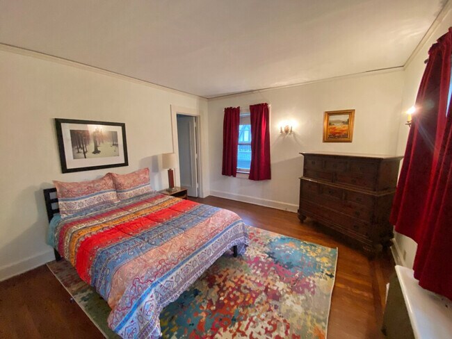 Building Photo - 3085 Fairmount Blvd