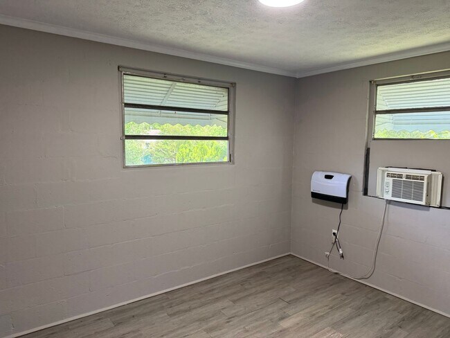 Building Photo - 2 Bed 1 Bath House GRIFFIN