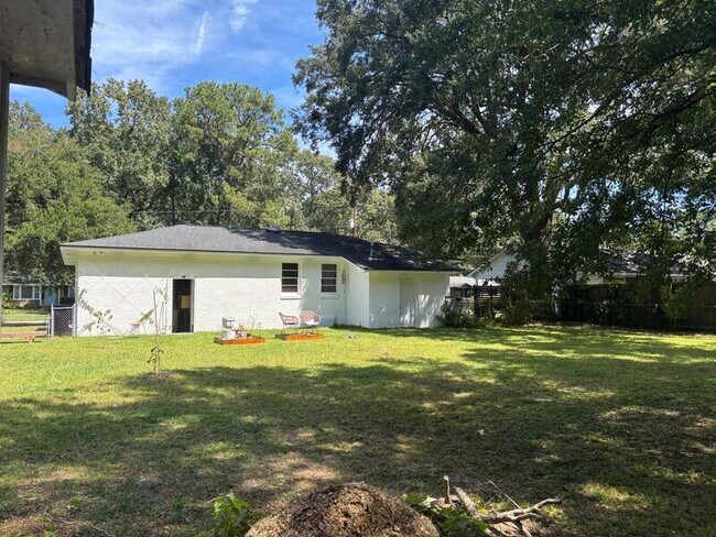 Building Photo - 2619 Church Creek Dr
