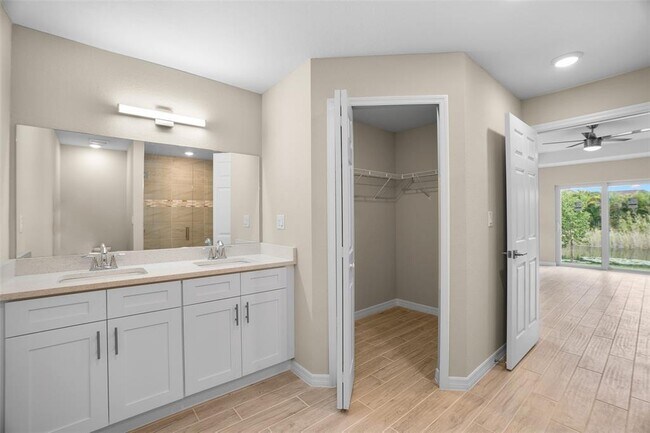 Building Photo - 3346 NE 21st Pl