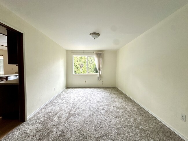 Building Photo - 15532 SE 175th Ct