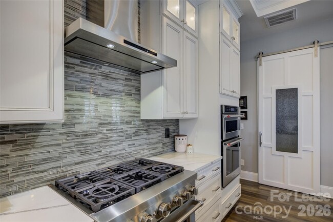 Building Photo - 82132 Standing Oak Dr