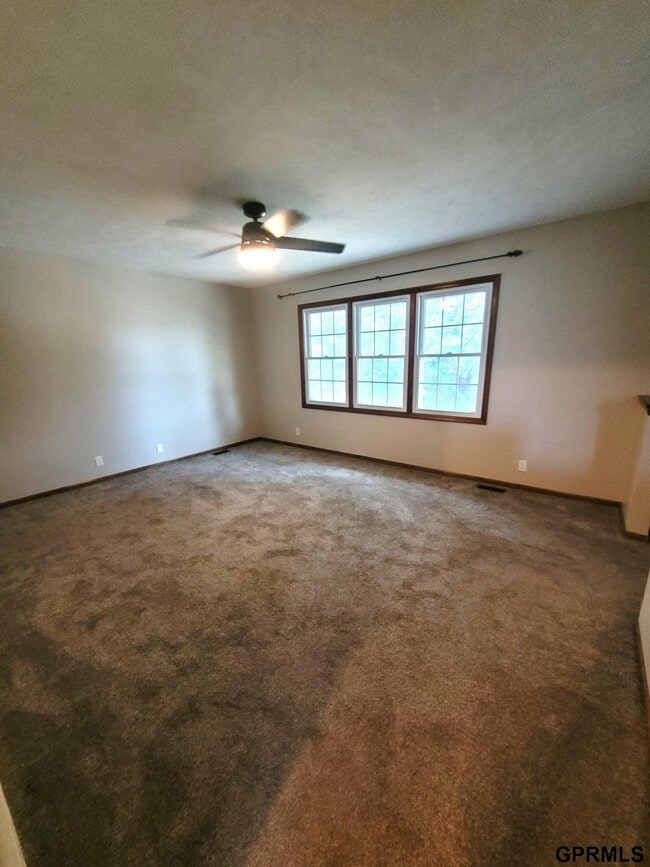 Building Photo - 303 Pierce St