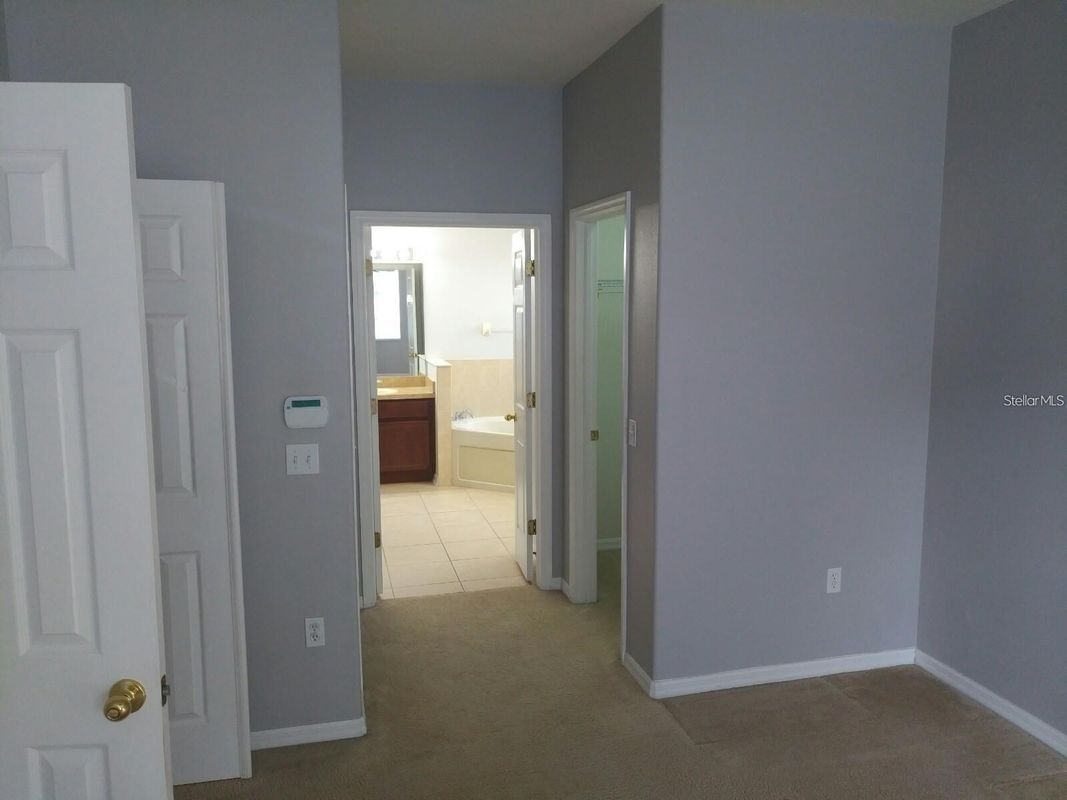 Building Photo - 5804 Justicia Loop