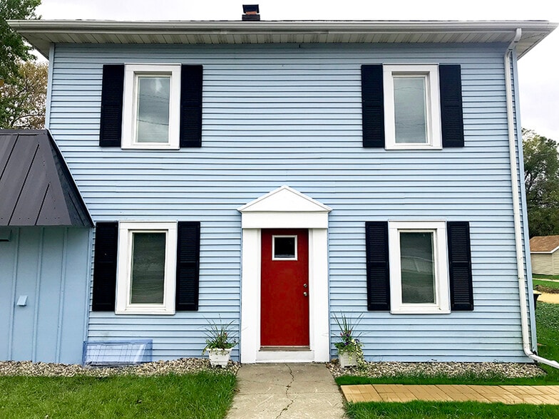 Apartment C stately entry! - 101 Parkway Ave