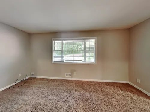 Building Photo - 2815 Rainbow Forest Dr