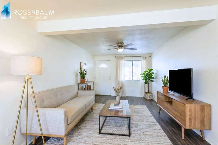 Building Photo - 455 W Kelso St