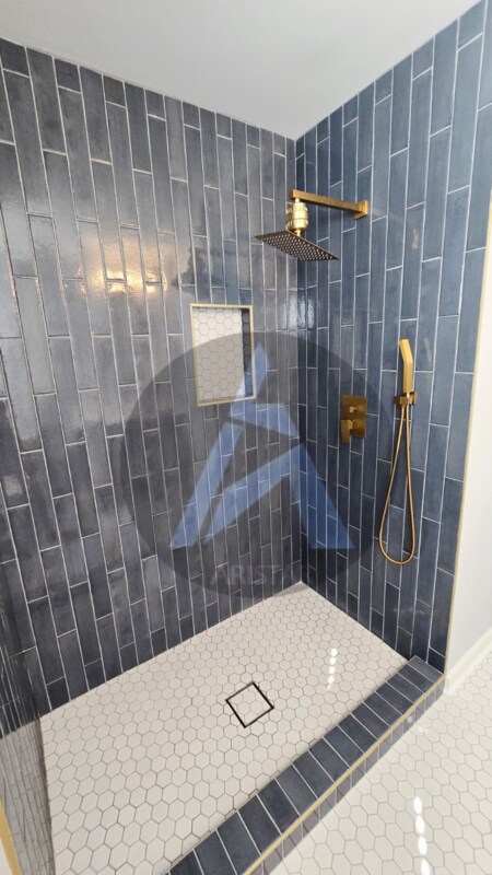 Building Photo - 2624 McGuire Dr