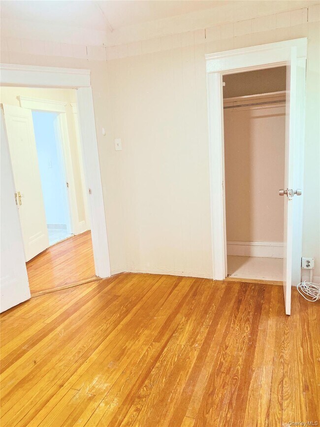 Building Photo - 832 Calhoun Ave