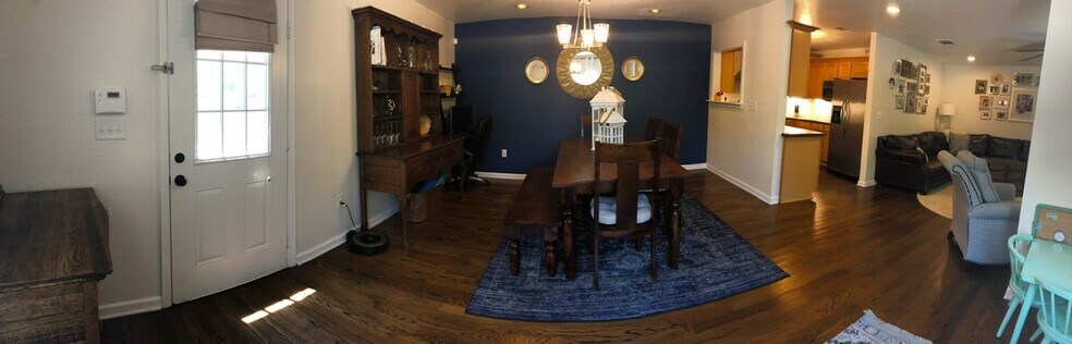 Dining room - 1605 Elizabeth Blvd