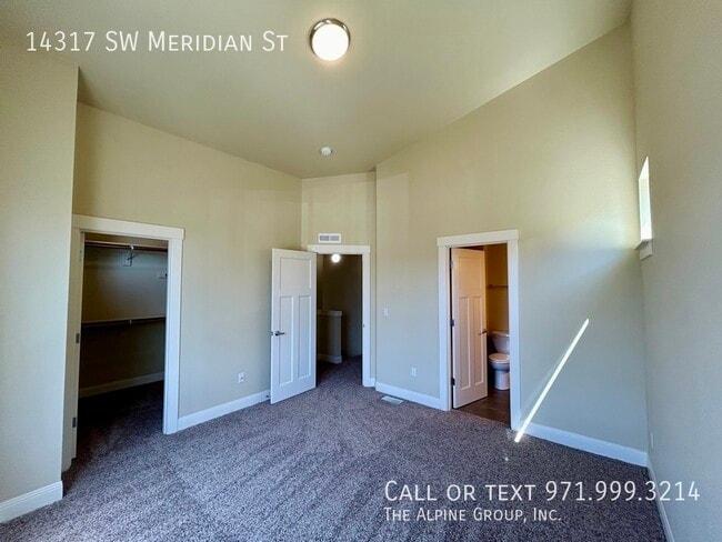 Building Photo - 14317 SW Meridian St