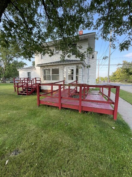 Building Photo - 633 Starr Ave