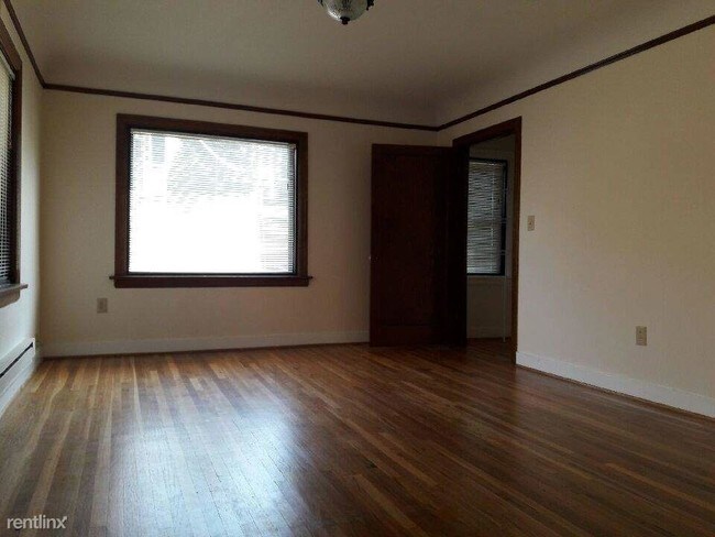 Primary Photo - 2317 10th Ave E