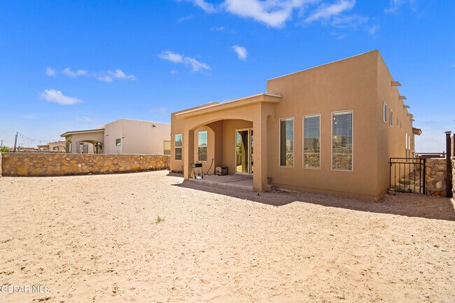 Building Photo - 12911 Aberdare Dr