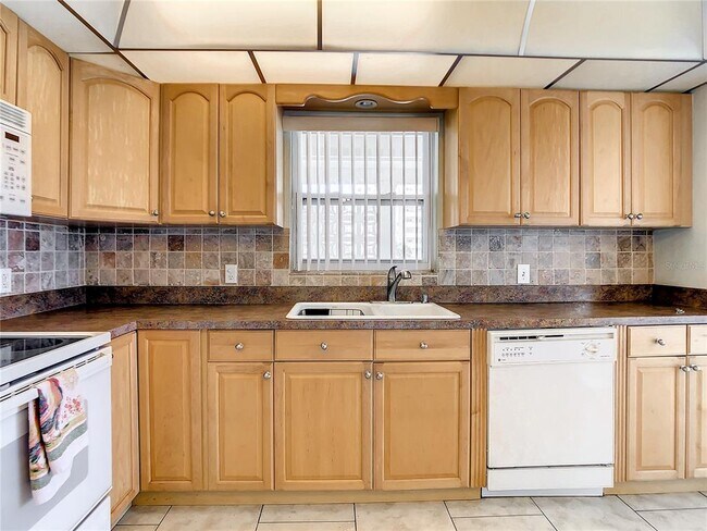 Building Photo - 4455 Duhme Rd