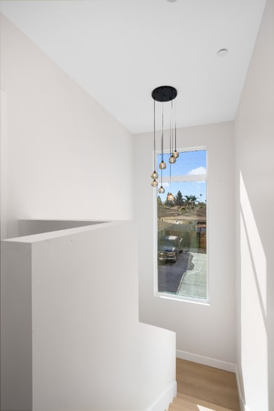 Building Photo - 6914 Walker Ave