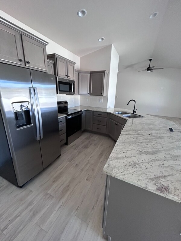 Building Photo - 108 Centennial Ct