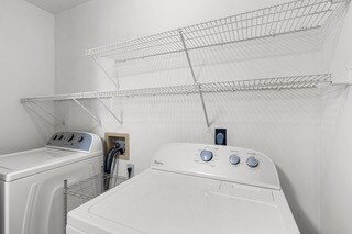 Building Photo - 663 Bartons Landing Pl