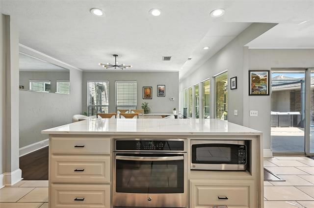 Building Photo - 6002 Costera Ln