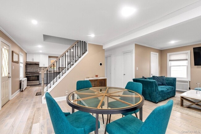 Building Photo - 98 Ethel St