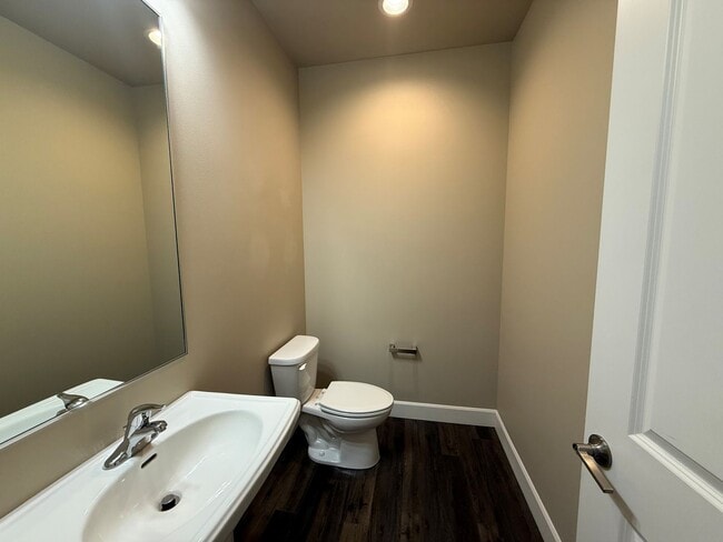 Building Photo - 15081510