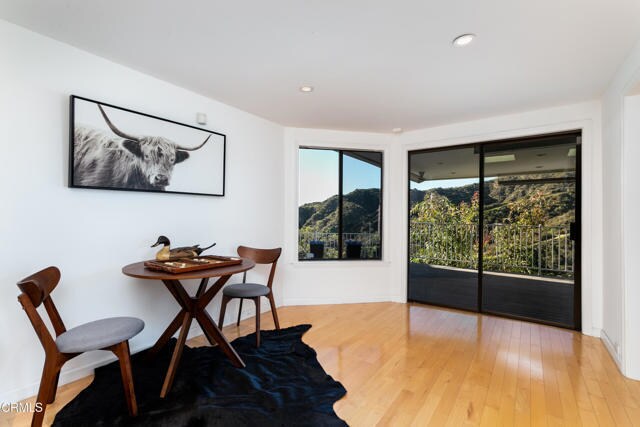 Building Photo - 363 Patrician Way