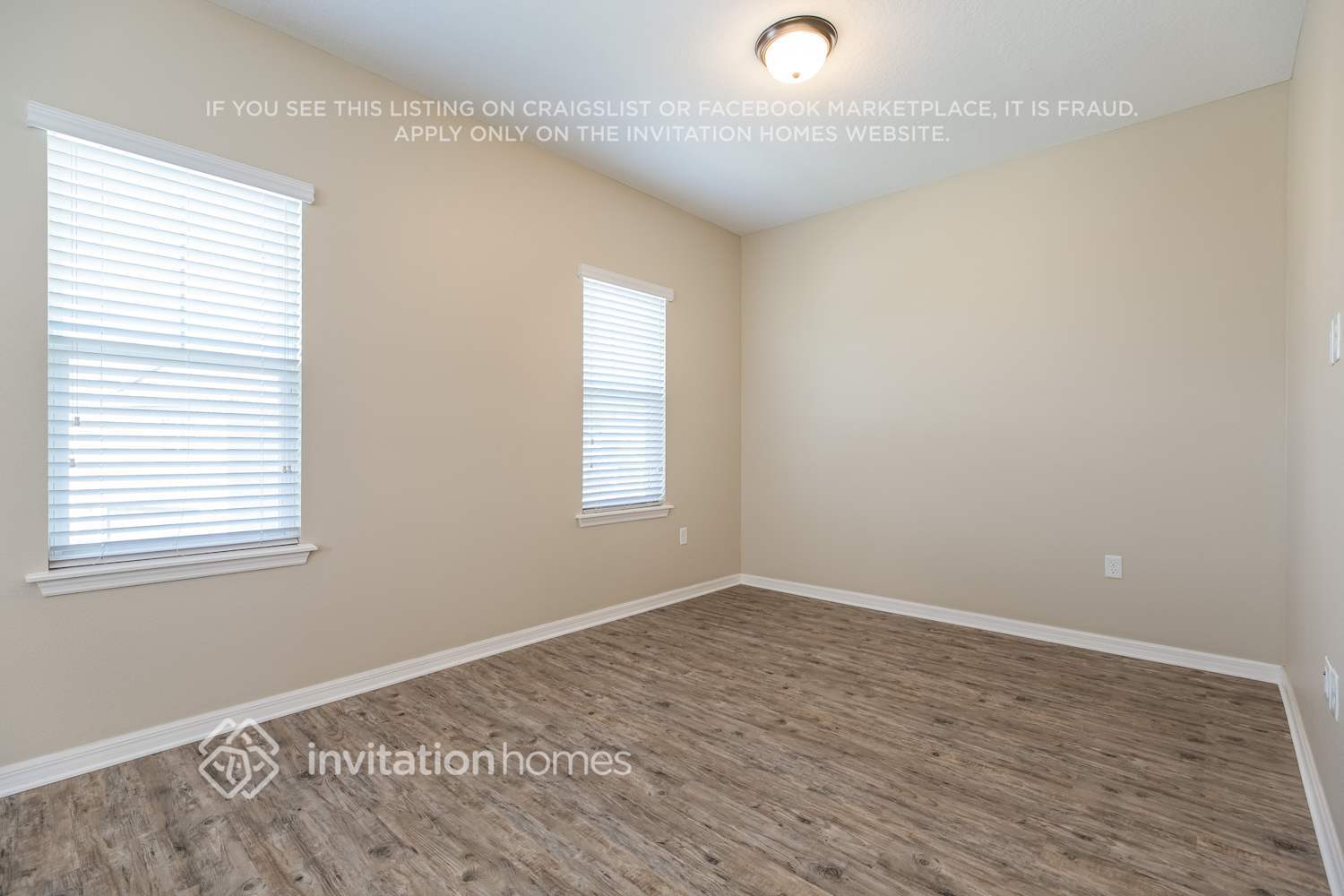 Building Photo - 9311 Meadow Hunt Way