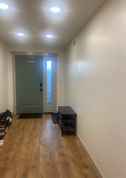 Building Photo - 10742 S 930 E