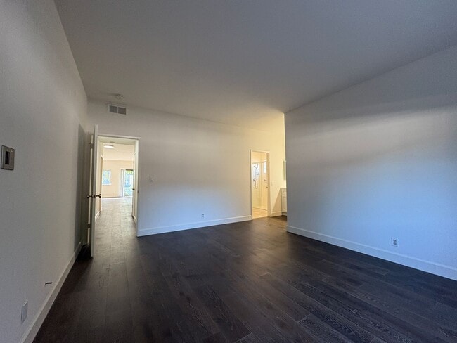 Building Photo - 50 Horgan Ave