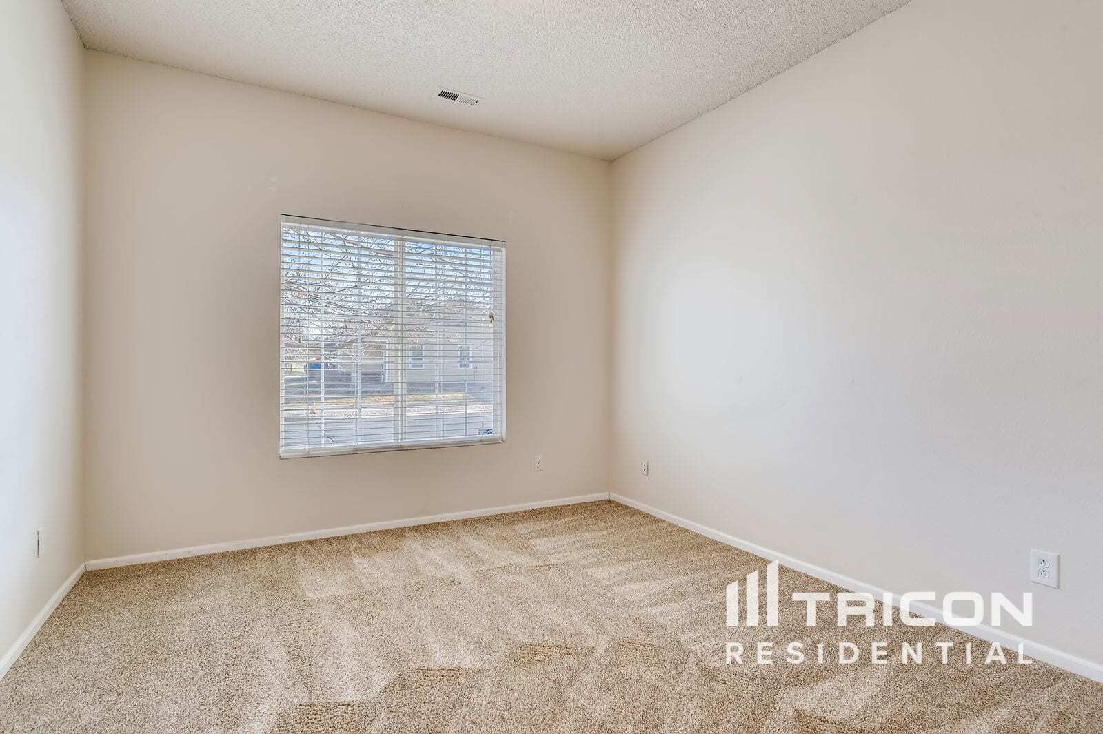Building Photo - 7089 Cattle Dr