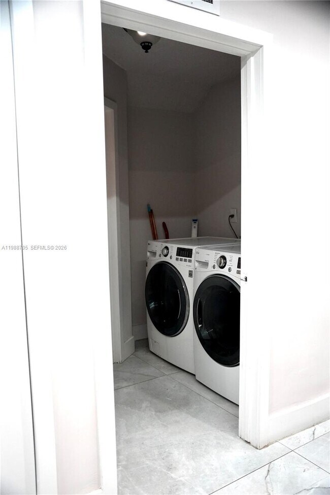 Building Photo - 19262 NW 89th Ave