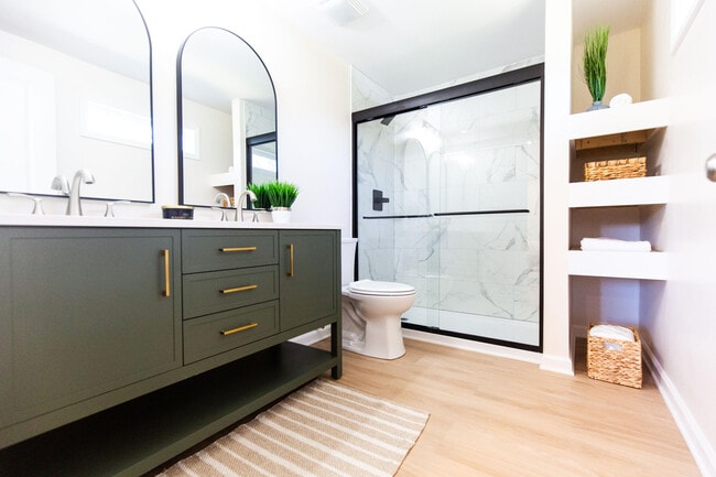 Building Photo - 942 Hawkins - Cummins Rd