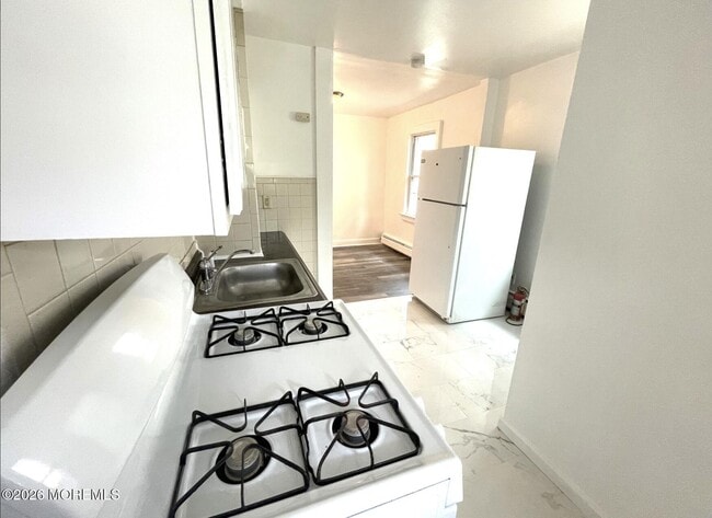 Building Photo - 11 St Peters Pl