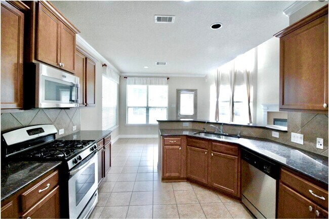 Building Photo - 158 Black Swan Pl