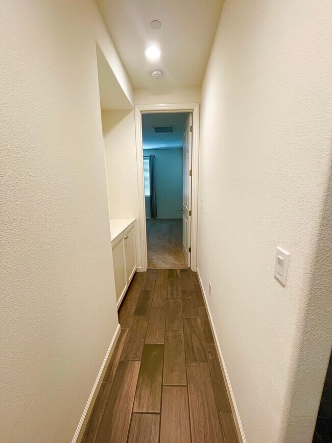 Building Photo - $2,195 Ashlan & Leonard 3 bed Home, Clovis...