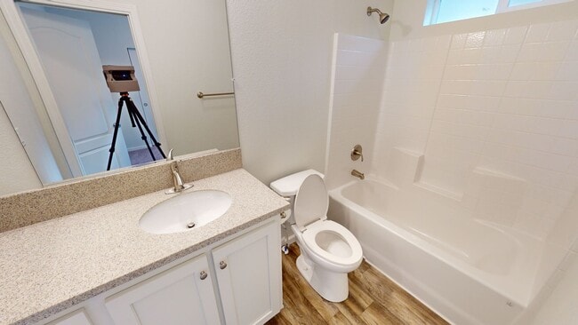 Building Photo - 4133-4133 Palm Tree Ct