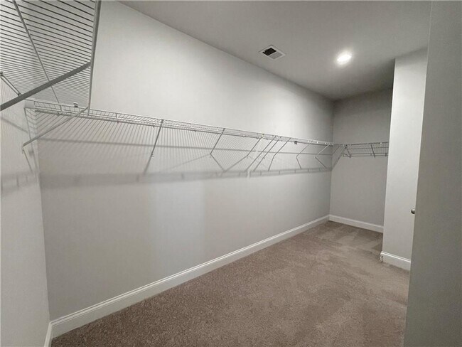 Building Photo - 4020 Adder Cir