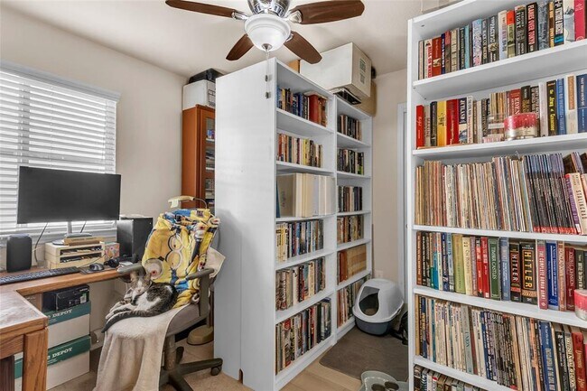 Building Photo - 206 Linden Ln