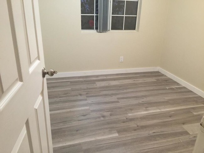 4th bedroom - 349 W Lomita Ave