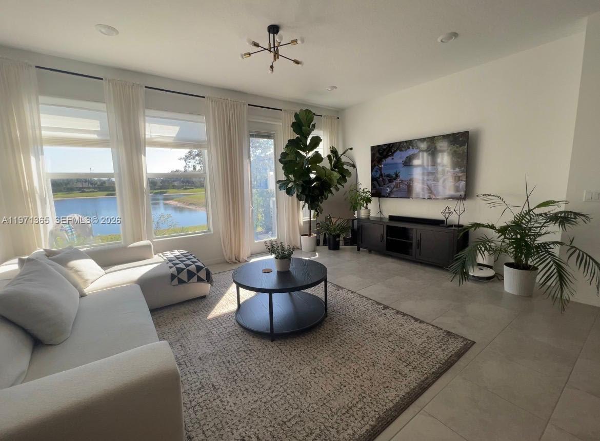 Building Photo - 6140 Planta Ln