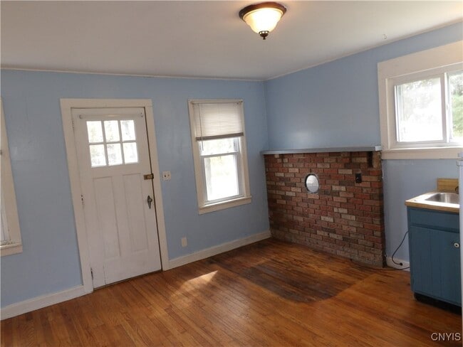 Building Photo - 41 Galatia St