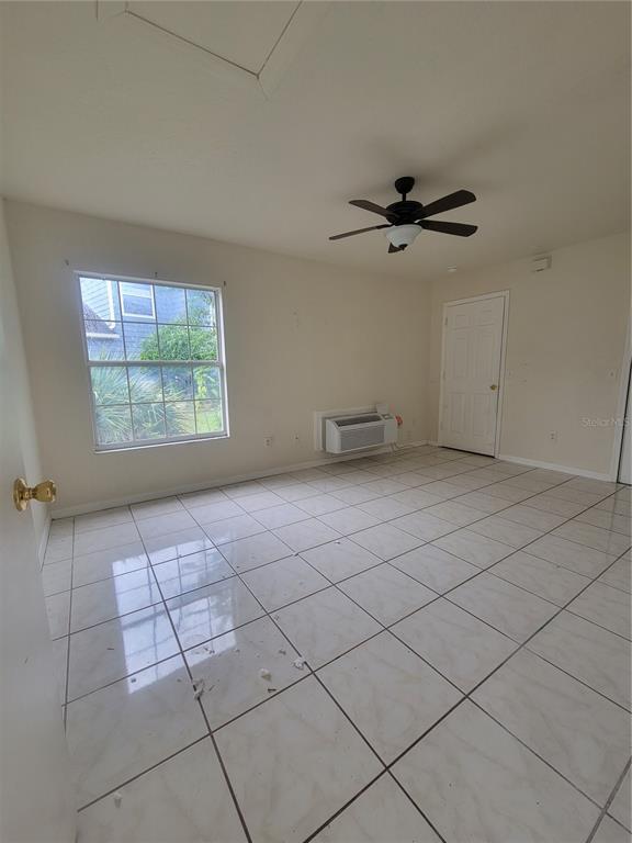 Building Photo - 445 Caribbean Dr