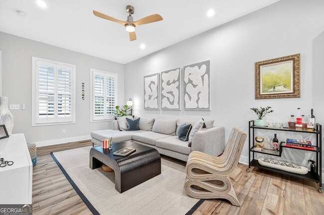 Building Photo - 4465 Dalston Dr