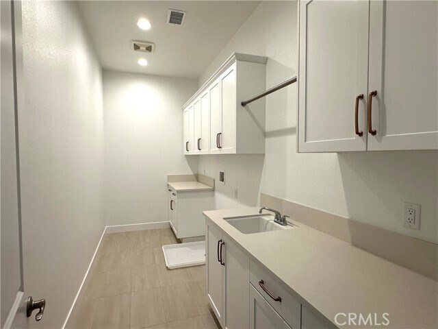 Building Photo - 20425 Edgewood Ct