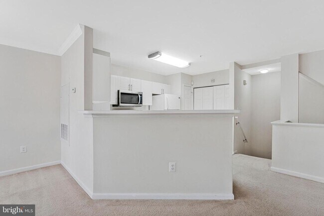 Building Photo - 12890 Fair Briar Ln